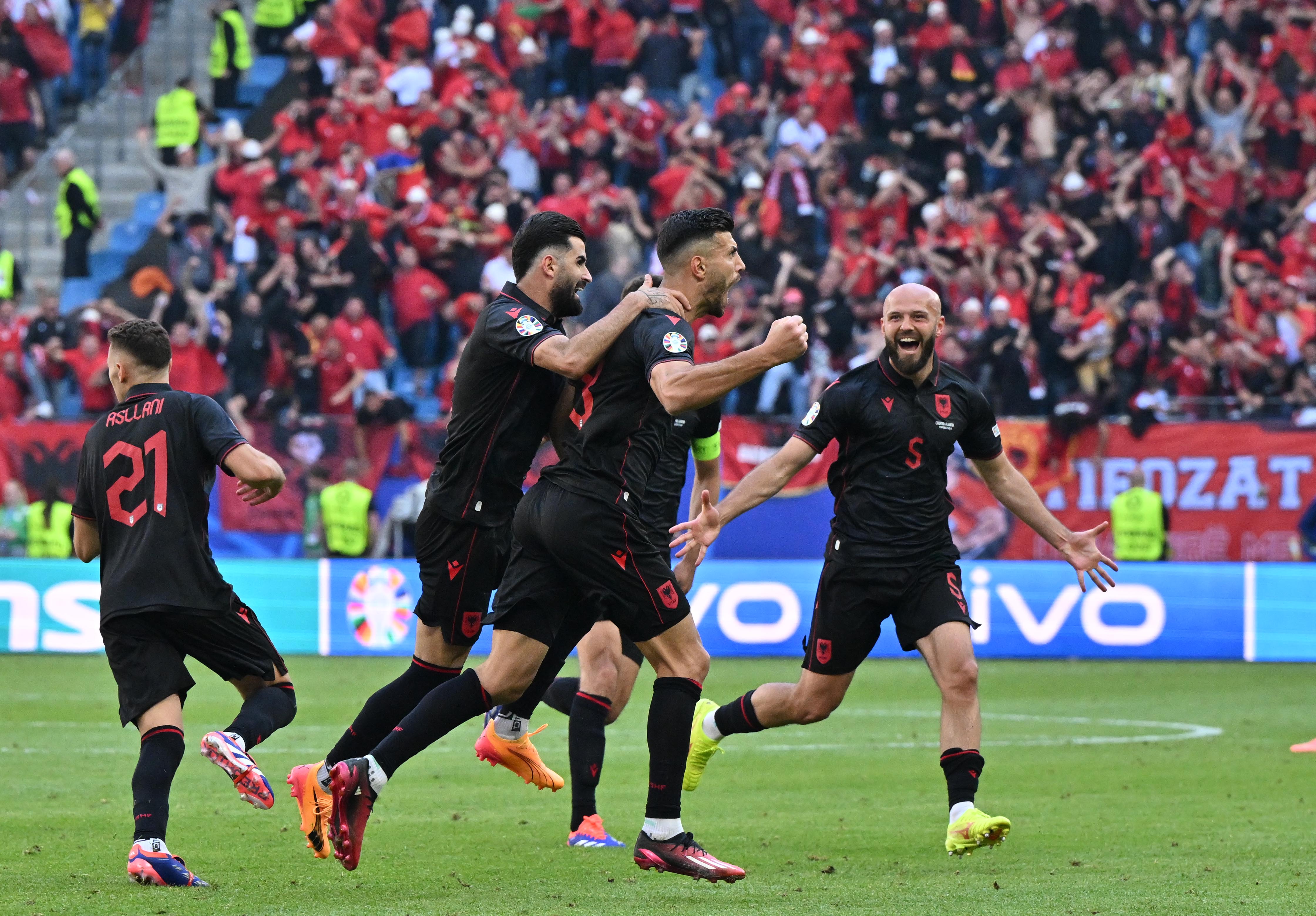 包含克罗地亚队准备迎战法国,争取晋级欧洲杯四强的词条 包含克罗地亚队准备迎战法国,争取晋级欧洲杯四强的词条