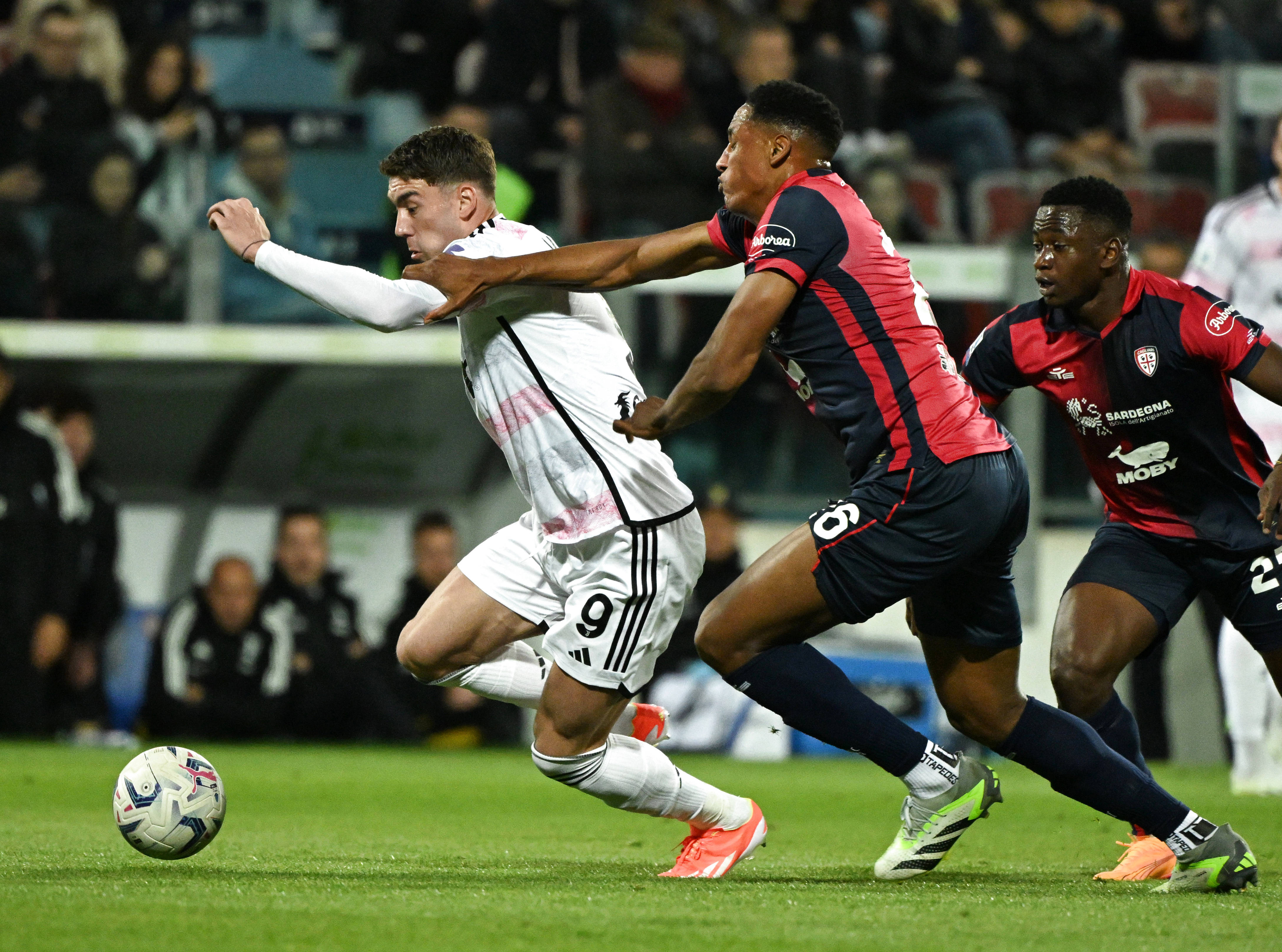 尤文图斯前锋状态回升成为球队功臣