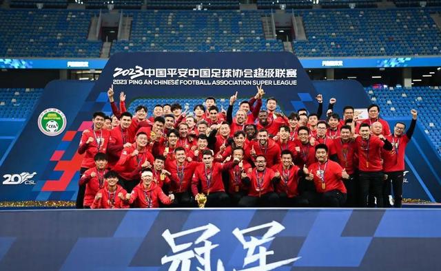 国内足球联赛球队实力逐渐显现,对决频繁 国内足球联赛球队实力逐渐显现,对决频繁