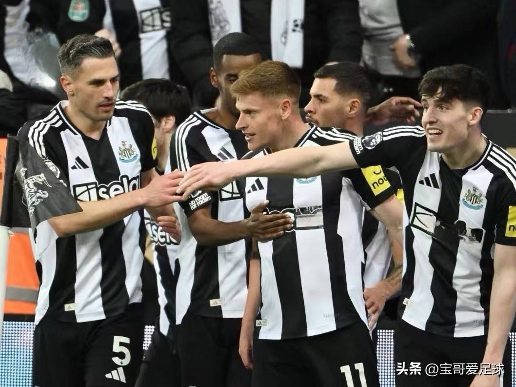 英超球队实力较量激烈,各队频现悬念的简单介绍 英超球队实力较量激烈,各队频现悬念的简单介绍