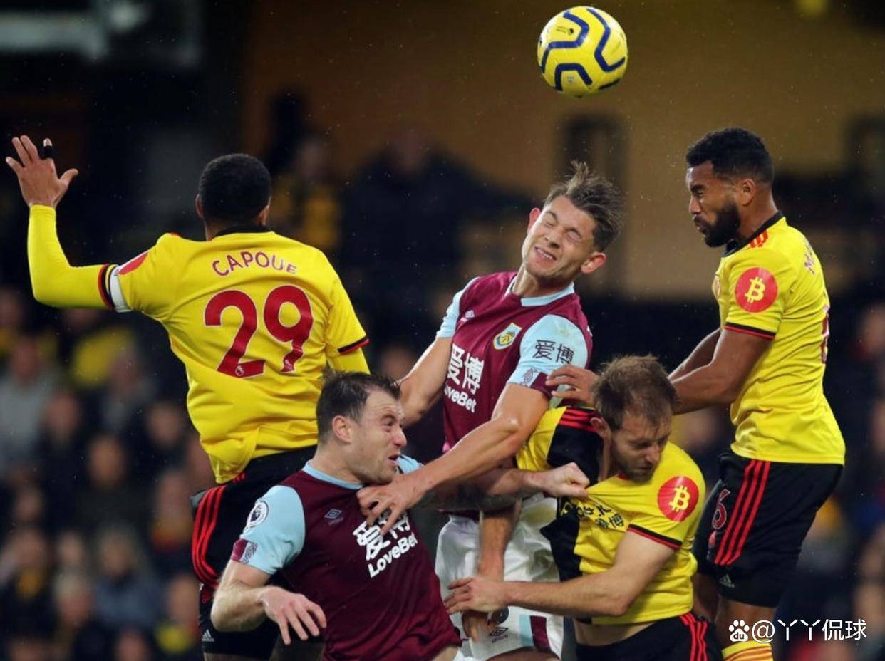 开云官网-伯恩利客场扳平，伯恩利球员球迷赞扬英勇表现的简单介绍