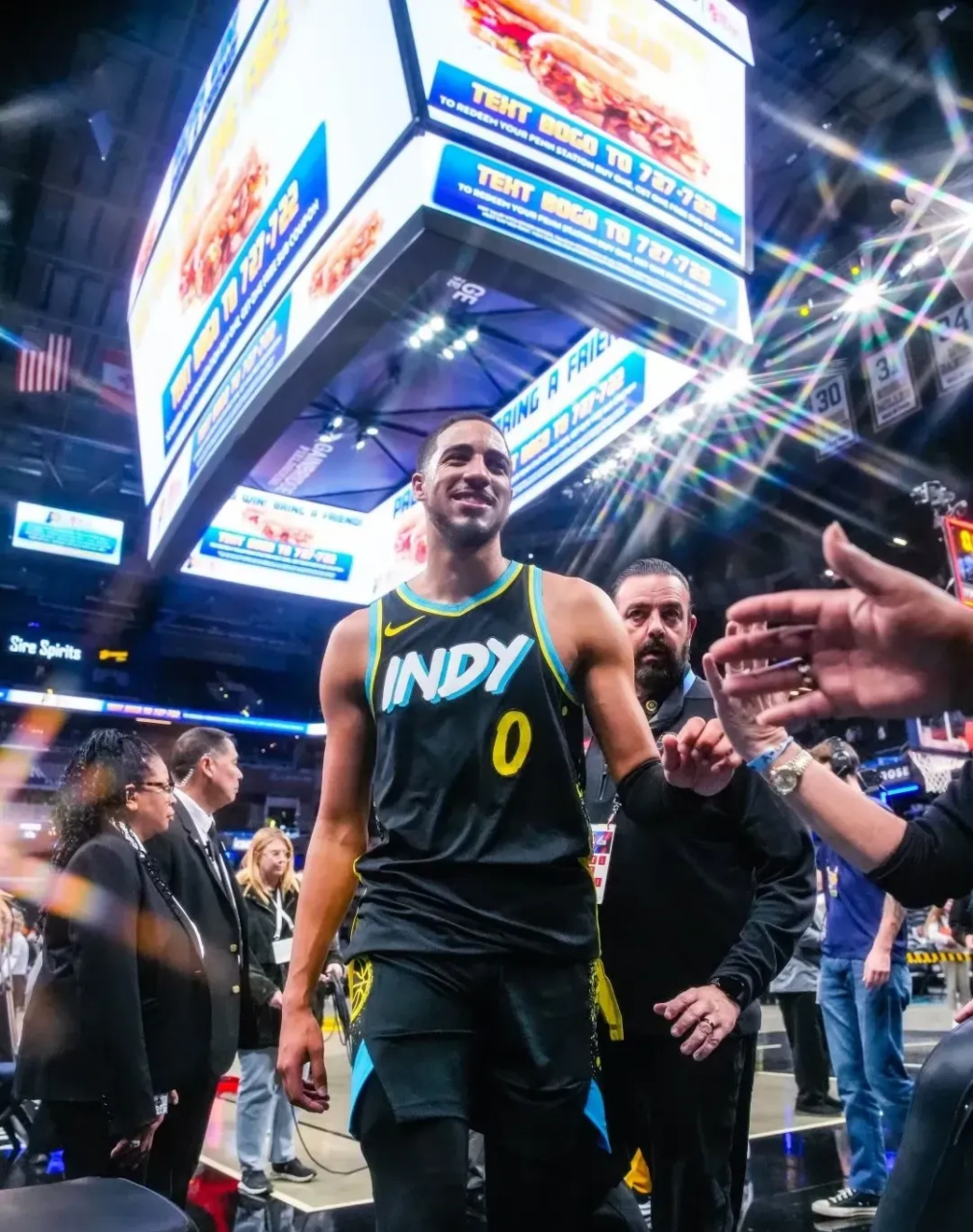 开云体育app-步行者客场战胜开拓者，顺利晋级的简单介绍