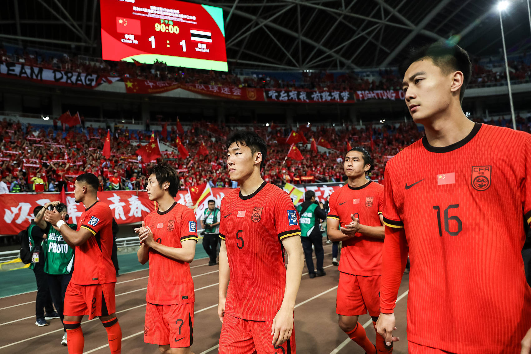 开云体育中国-亚洲年轻球员在全球比赛中脱颖而出