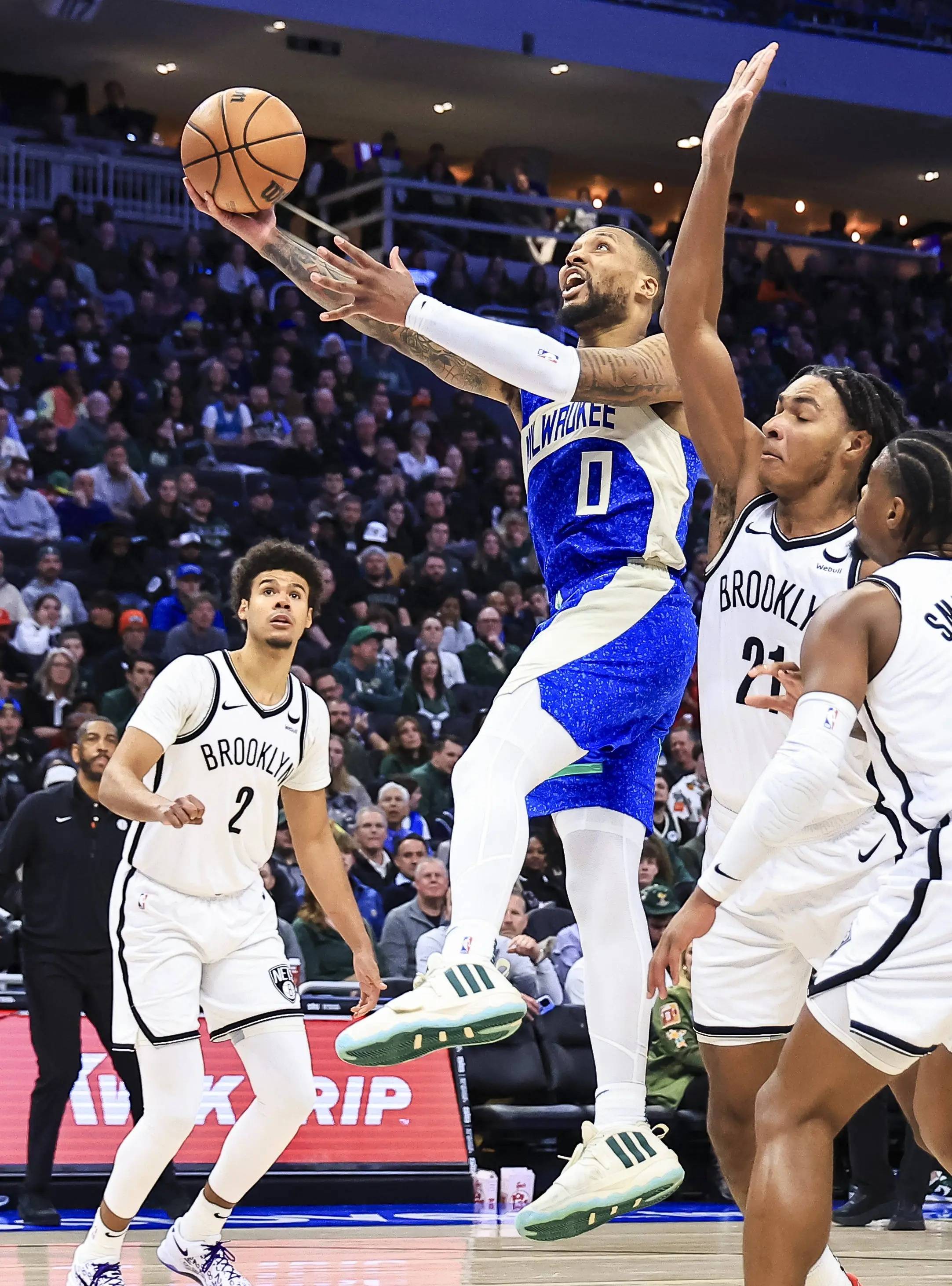 雄鹿东部决赛连败，球队面临关键时刻的简单介绍