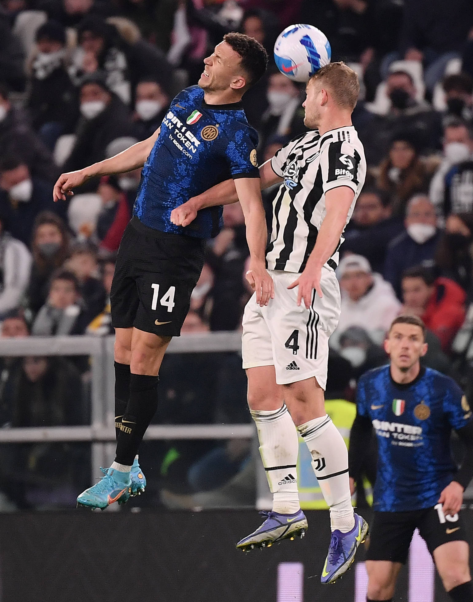 包含尤文图斯二度战胜AC米兰,斑马军团称霸的词条 包含尤文图斯二度战胜AC米兰,斑马军团称霸的词条