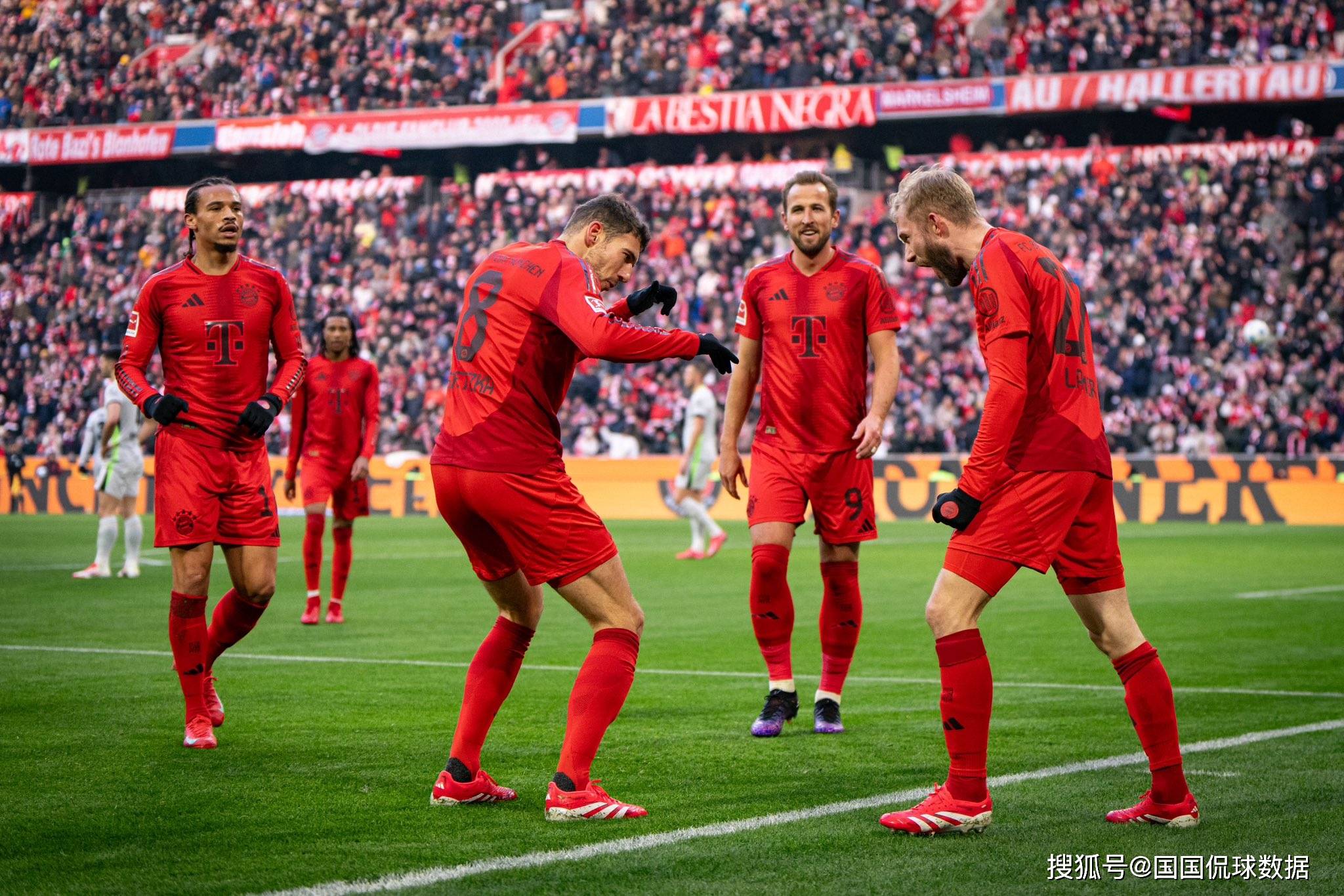 拜仁压制对手,主场稳操胜券 拜仁压制对手,主场稳操胜券