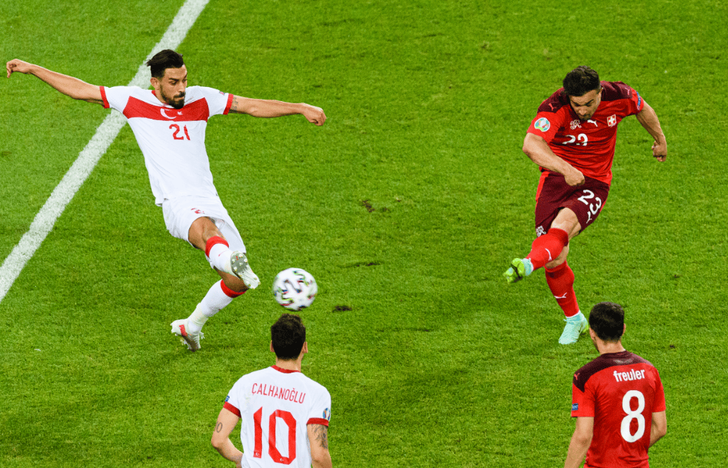 开云体育登录-瑞士队殊死战胜对手，晋级欧洲杯半决赛