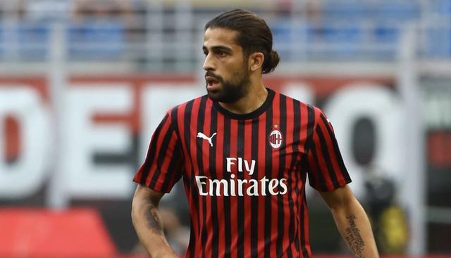 那不勒斯主场大胜,士气大振的简单介绍 那不勒斯主场大胜,士气大振的简单介绍