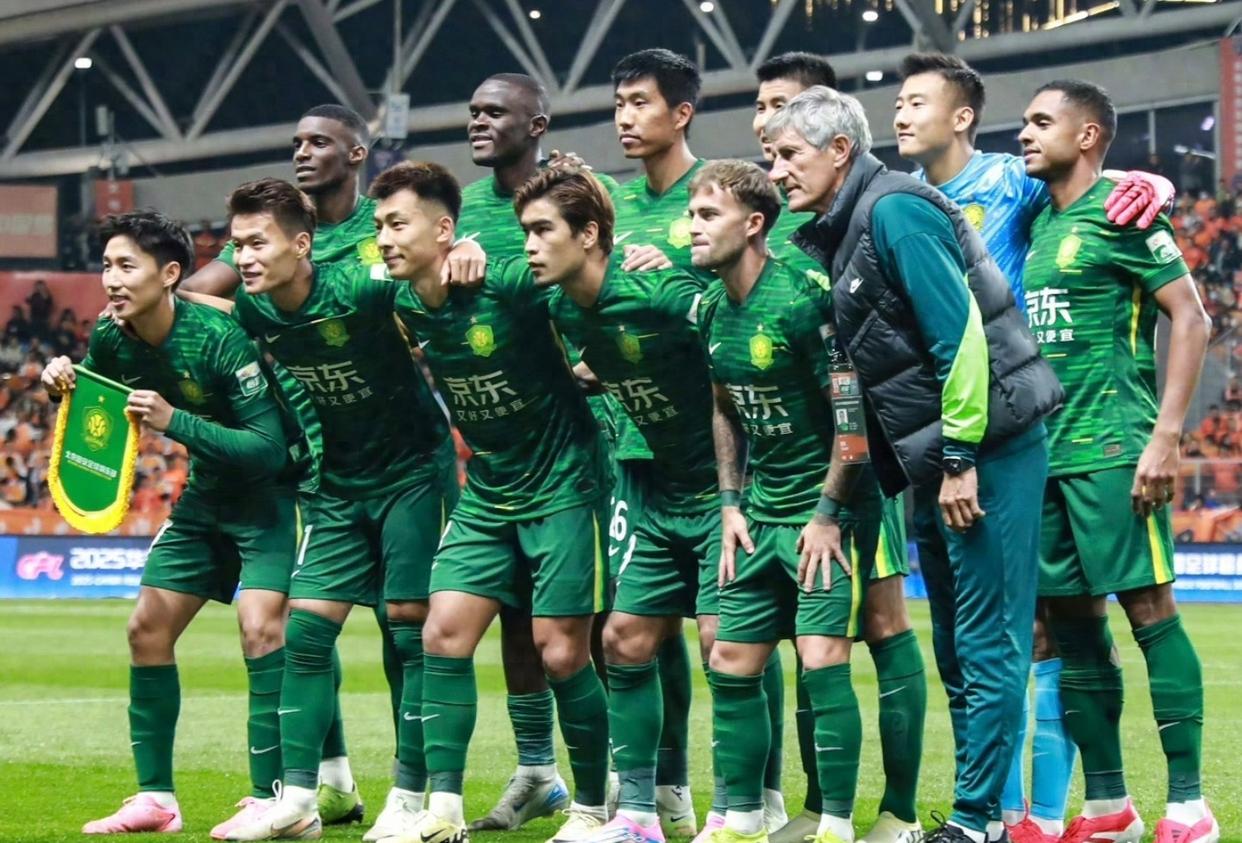 开云下载-赫罗斯告捷，继续领跑积分榜