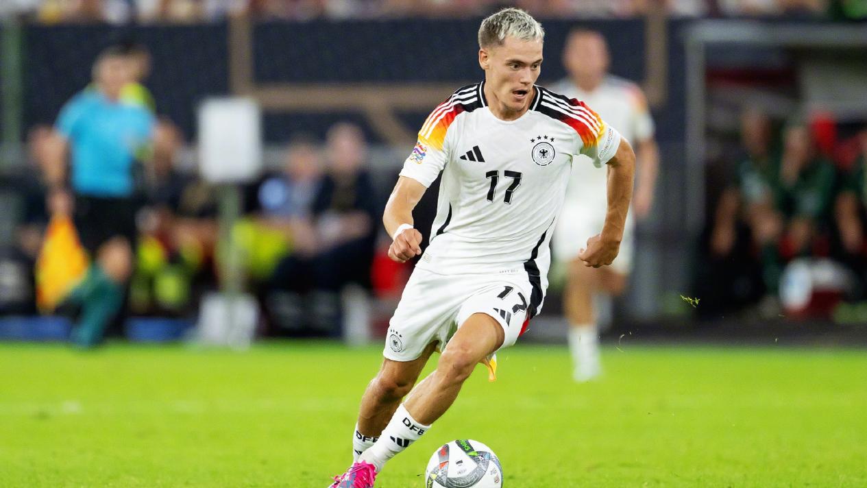 匈牙利在比赛中完胜阿塞拜疆队