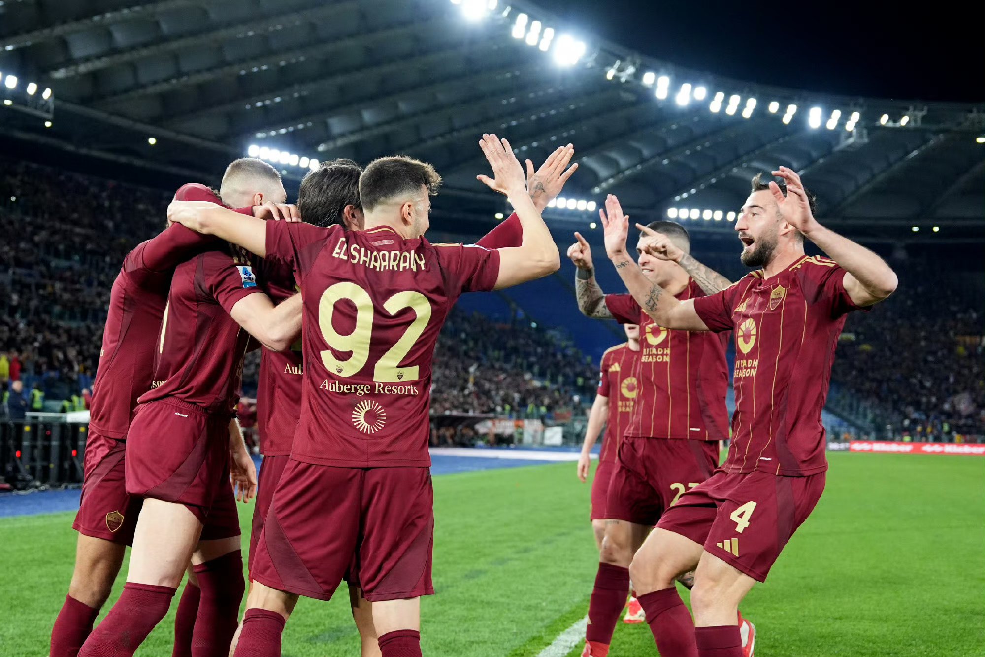 罗马队员备战,迎接欧洲赛场上的挑战和机遇 罗马队员备战,迎接欧洲赛场上的挑战和机遇