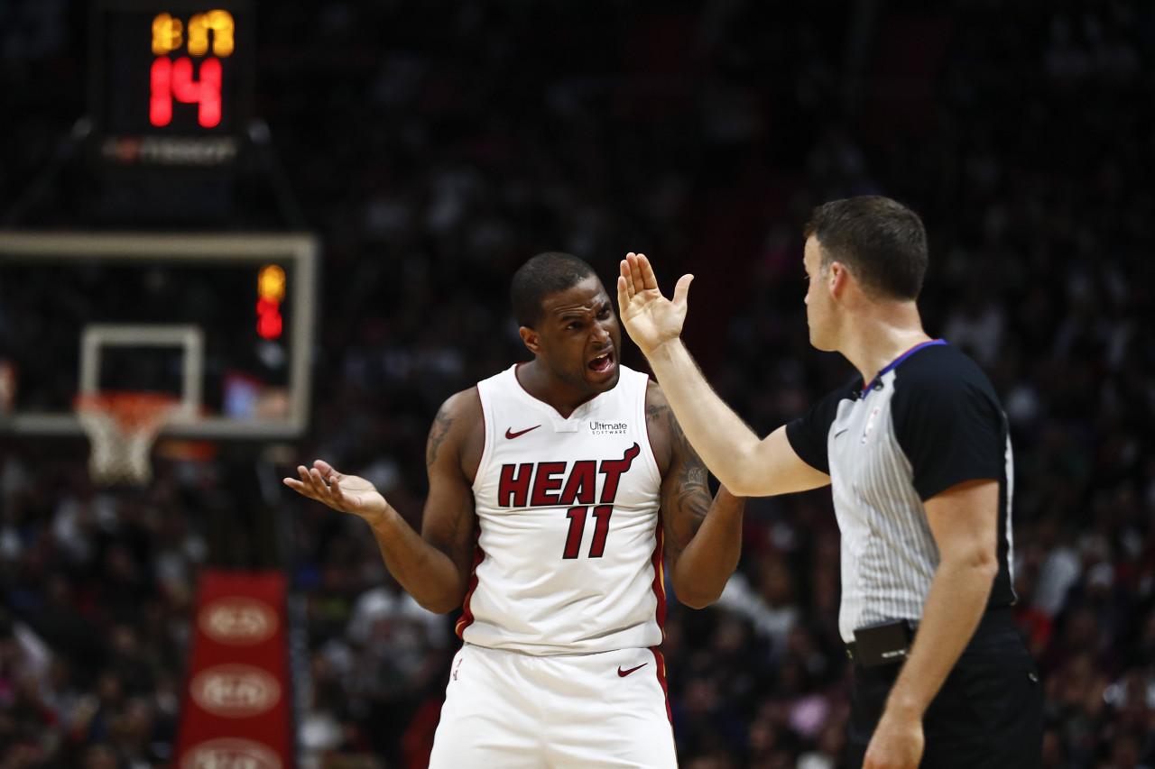 包含绿军胜猛龙，客场豪取五连胜的词条