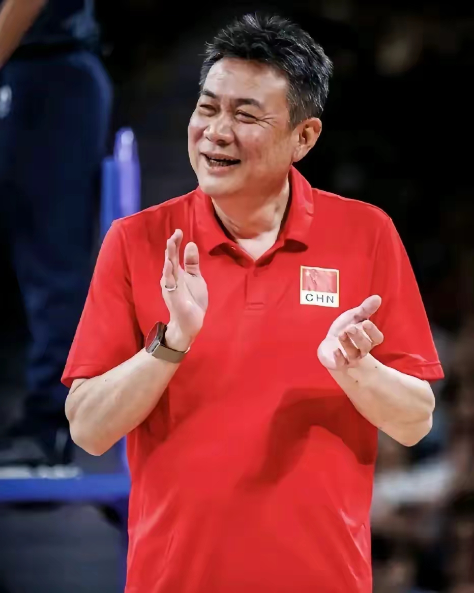 开云体育app-足球联赛中的胜负未卜令人捏一把汗