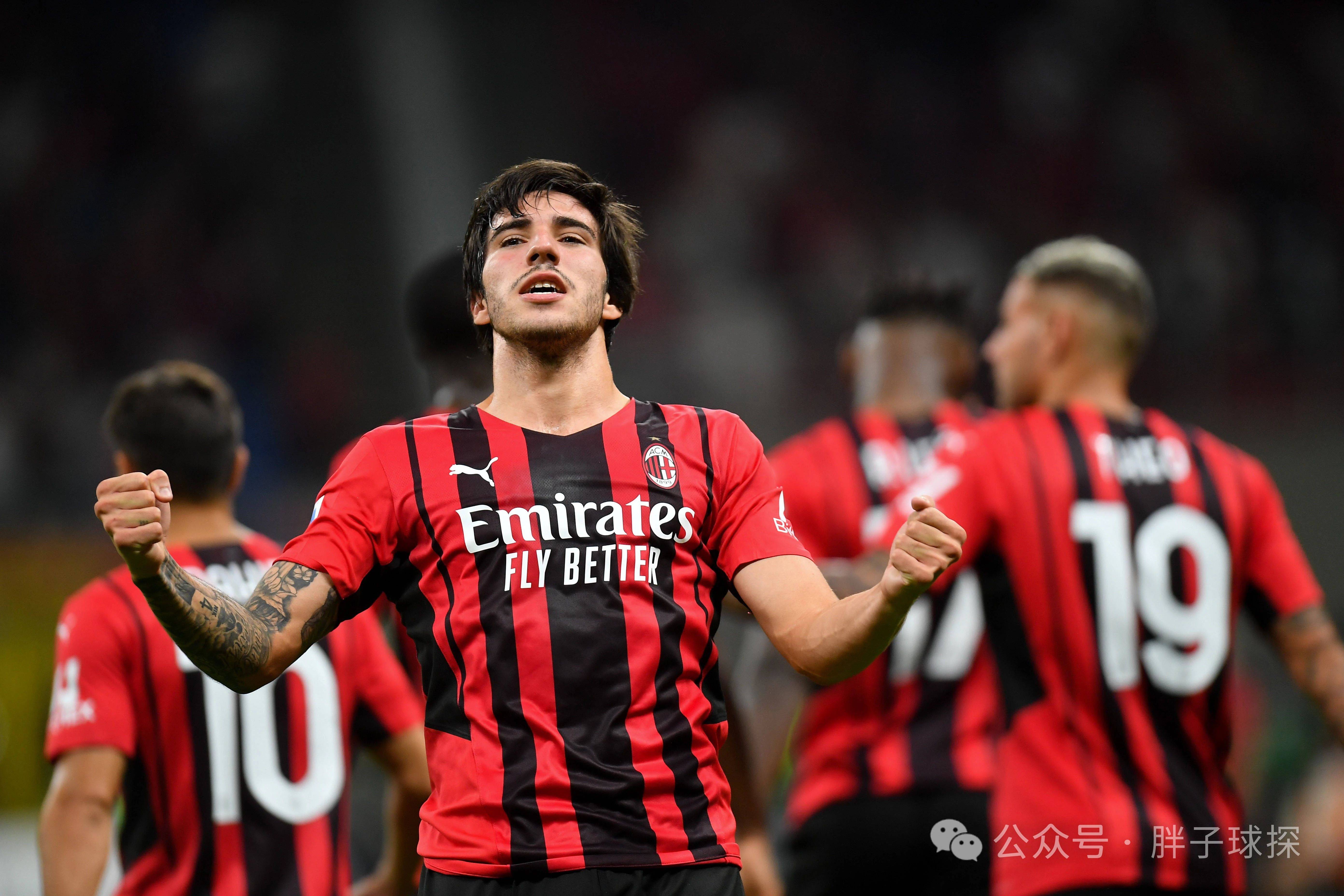 开云体育-意甲双雄齐争博洛尼亚潜力中锋