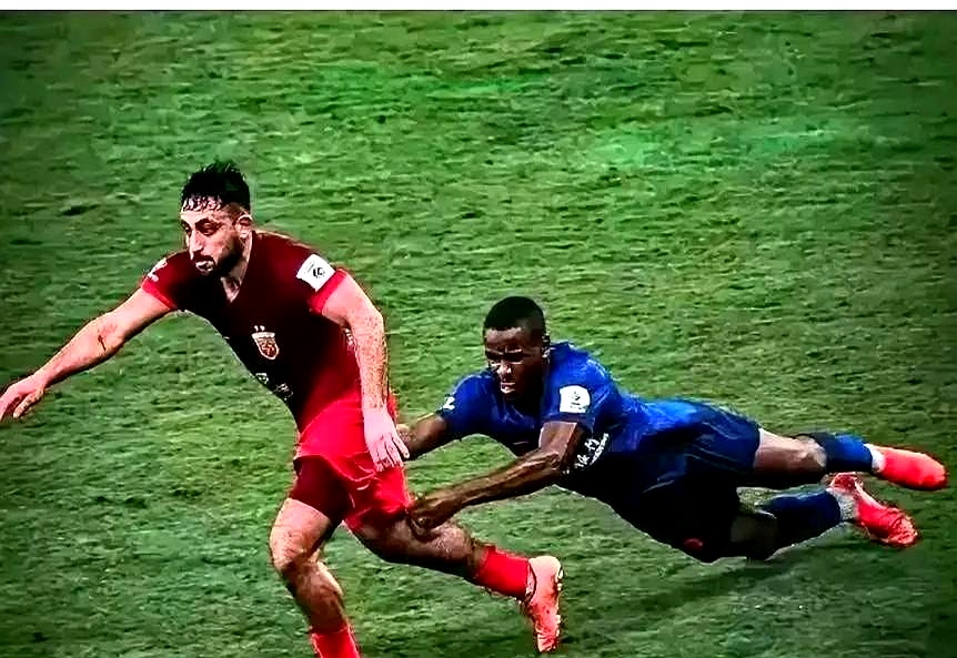 开云体育中国-比赛瞬间曝光：球员神奇扭转局面的简单介绍