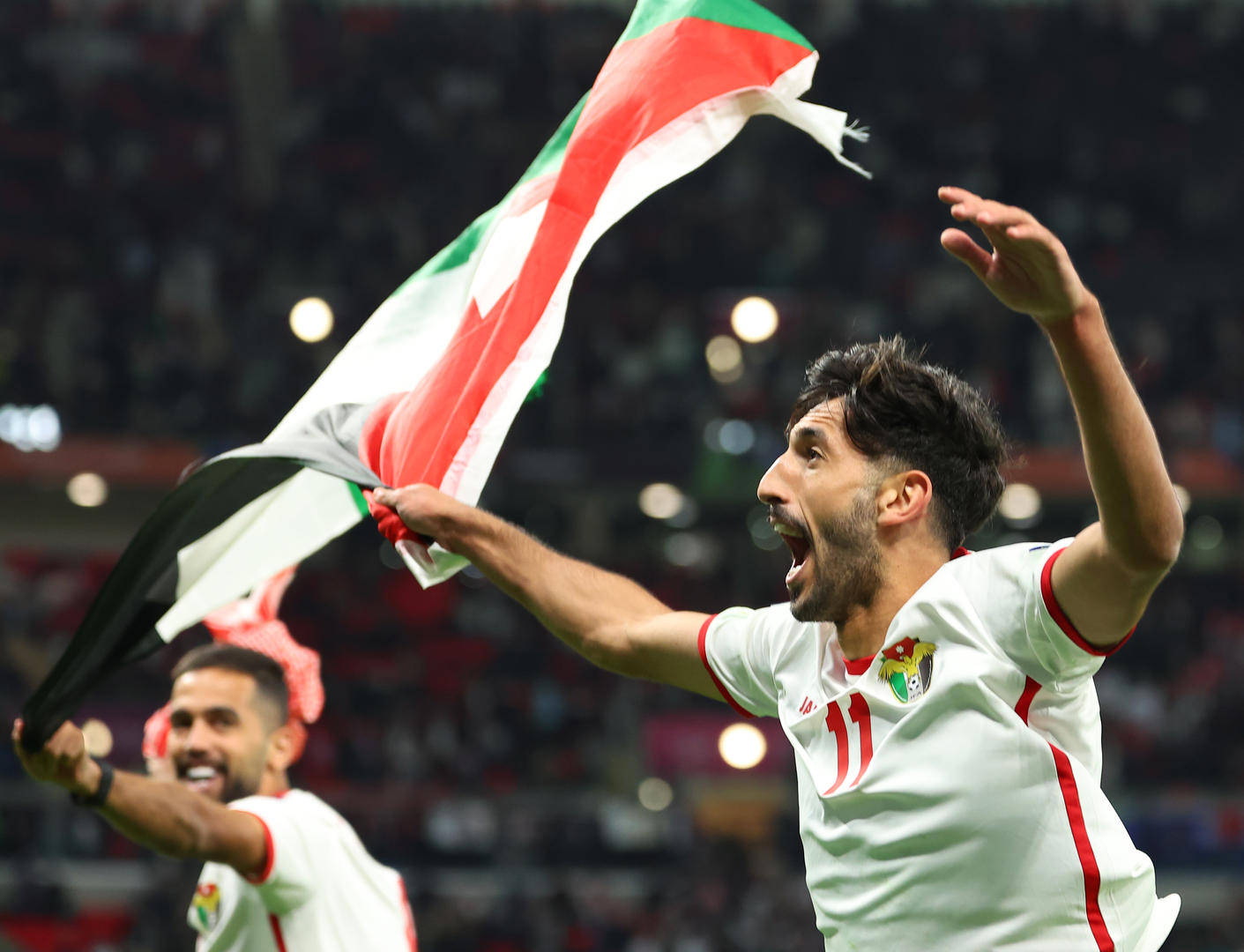 开云体育下载-包含欧预赛比赛场上热闹非凡，实力碰撞的词条