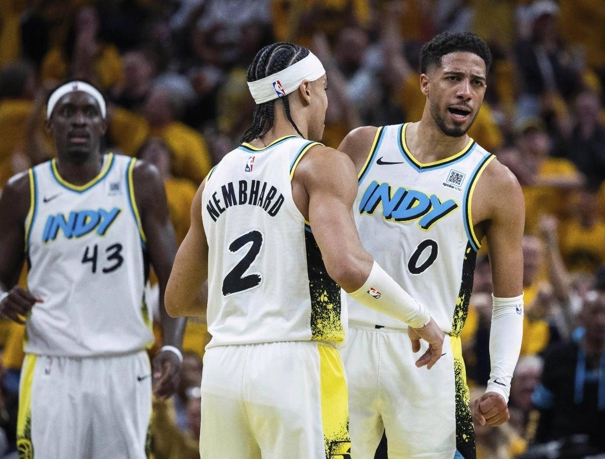 包含凯尔特人再次大胜步行者，系列赛4-0晋级的词条