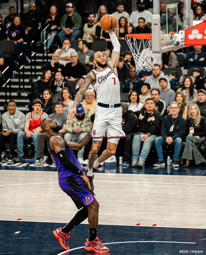 开云体育app-快船战胜湖人，豪取五连胜