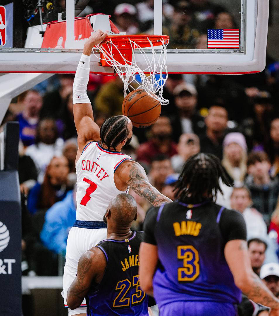 快船战胜湖人，豪取五连胜