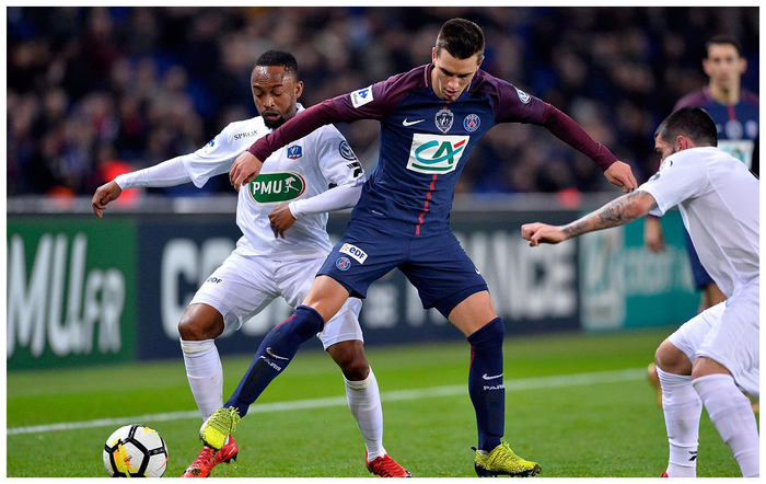 卡昂队客场大胜,重返法甲争冠行列 卡昂队客场大胜,重返法甲争冠行列